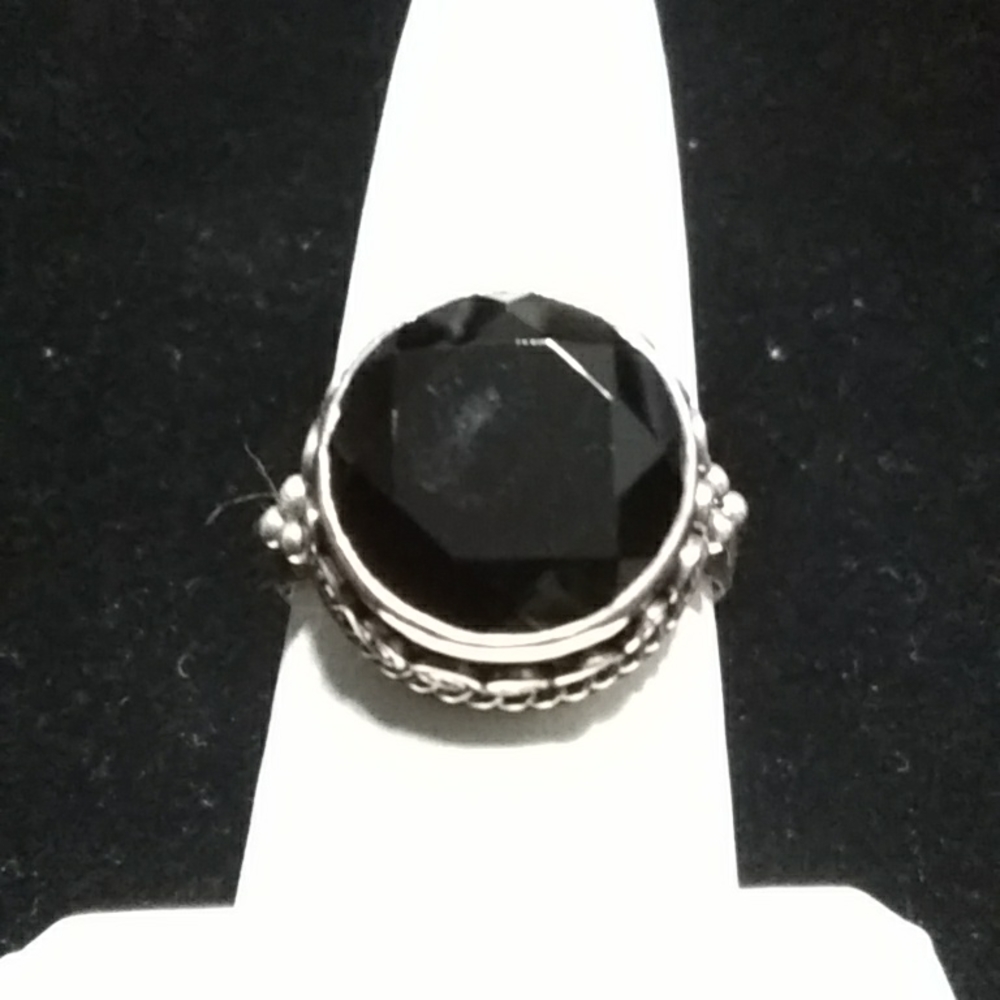 Spinel Ring - image 1